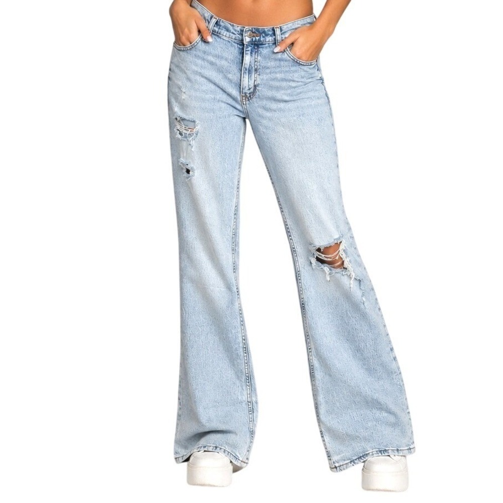 Aeropostale Women Light Wash High Rise Flare Size Twelve Distressed Denim Jeans